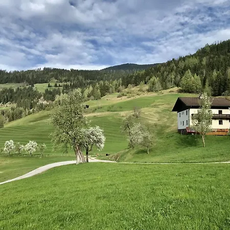 Mit Familienglueck Und Ofenwaerme